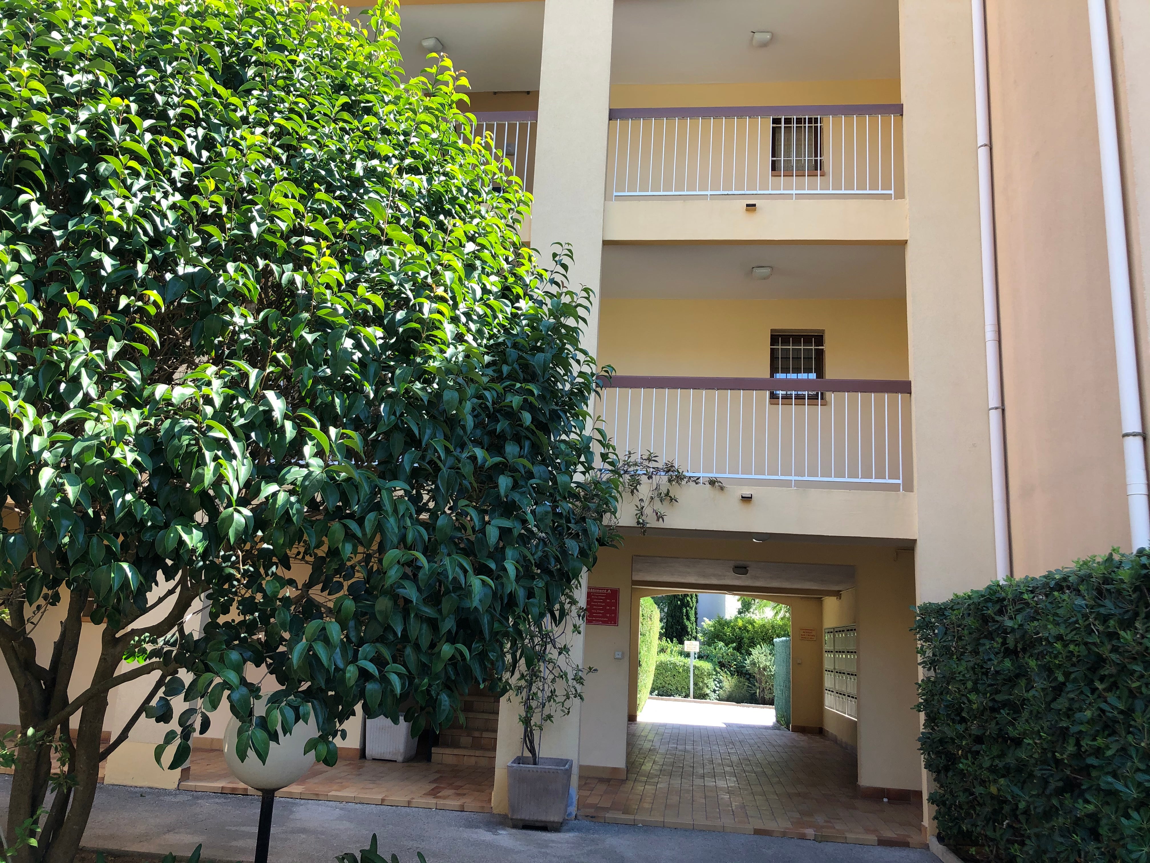 Appartement avec piscine et place de parking Résidence Les Prats